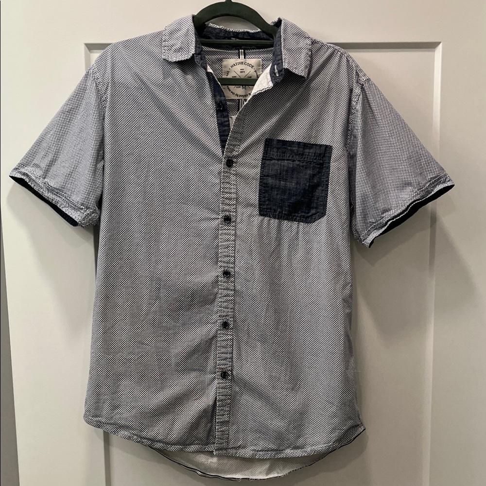 Men’s Native Code Casual Gray Button Down Shirt with Pocket